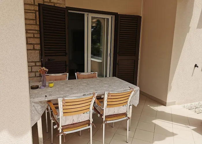 Apartment Cozy Mit Babybett, Privater Terrasse, Privatparkplatz, Wifi *